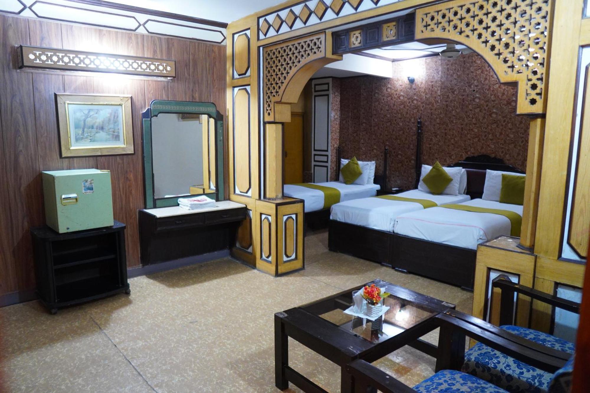 National Hotel Лахор Экстерьер фото