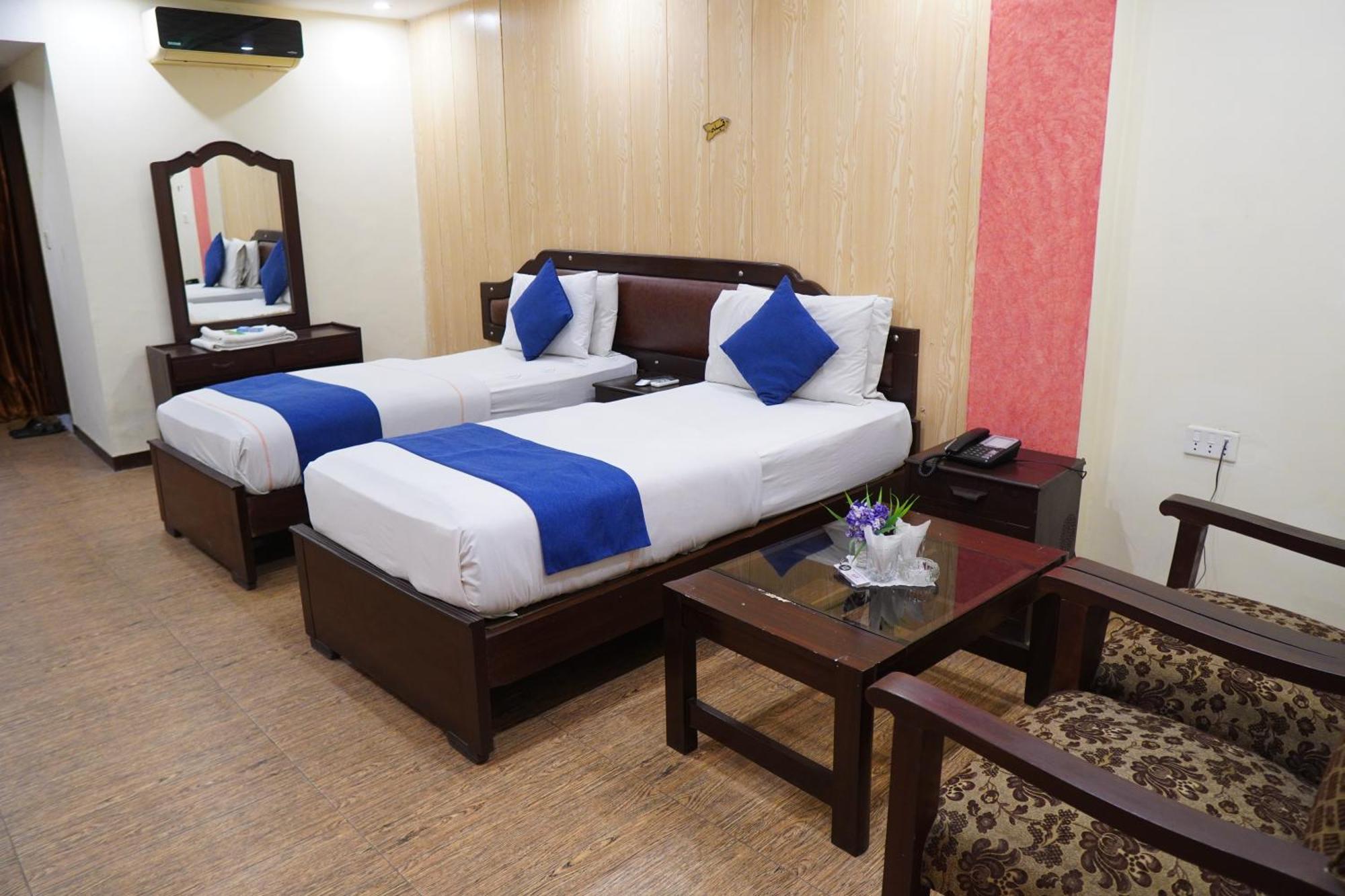 National Hotel Лахор Экстерьер фото